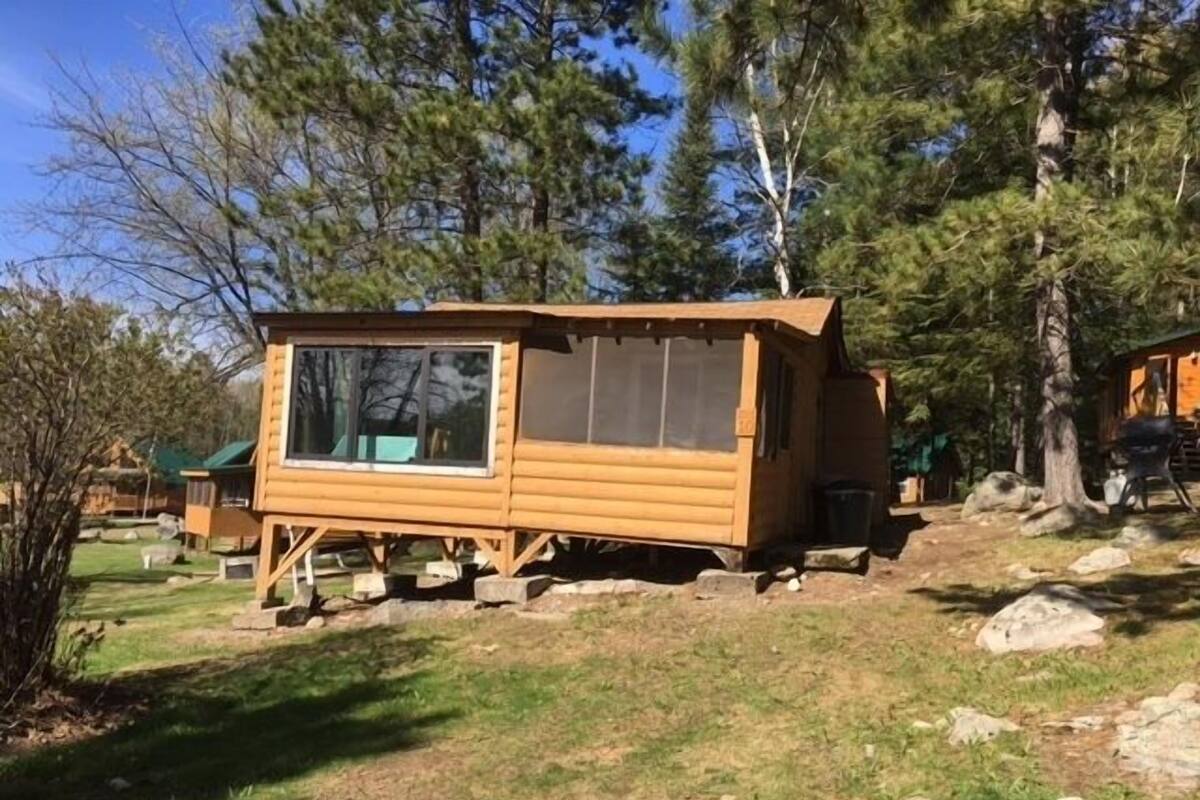 Cabane, 1 chambre, vue lac (No. 10)
