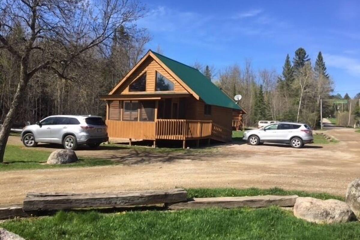 Cabane, 3 chambres, vue lac (No. 1)