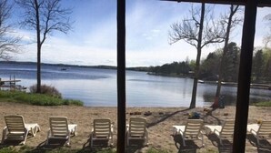 Studio (Lakefront - No. 3) | Lake view - White Iron Beach Resort (Ely)