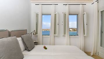 Dúplex, 4 habitaciones, vistas al mar (Angelica) | Caja fuerte, escritorio, sistema de insonorización