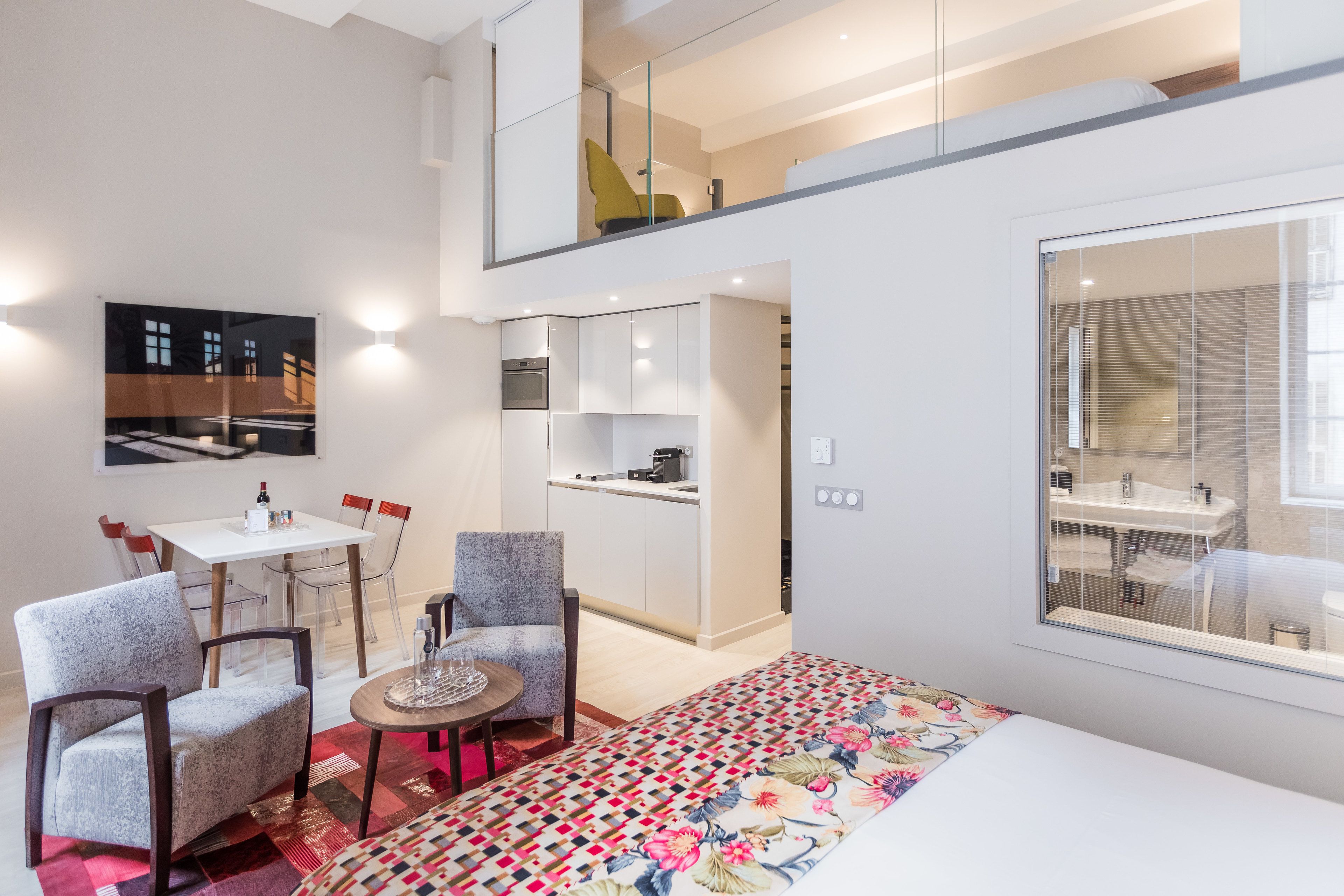 premium bedding, minibar, in-room safe, soundproofing