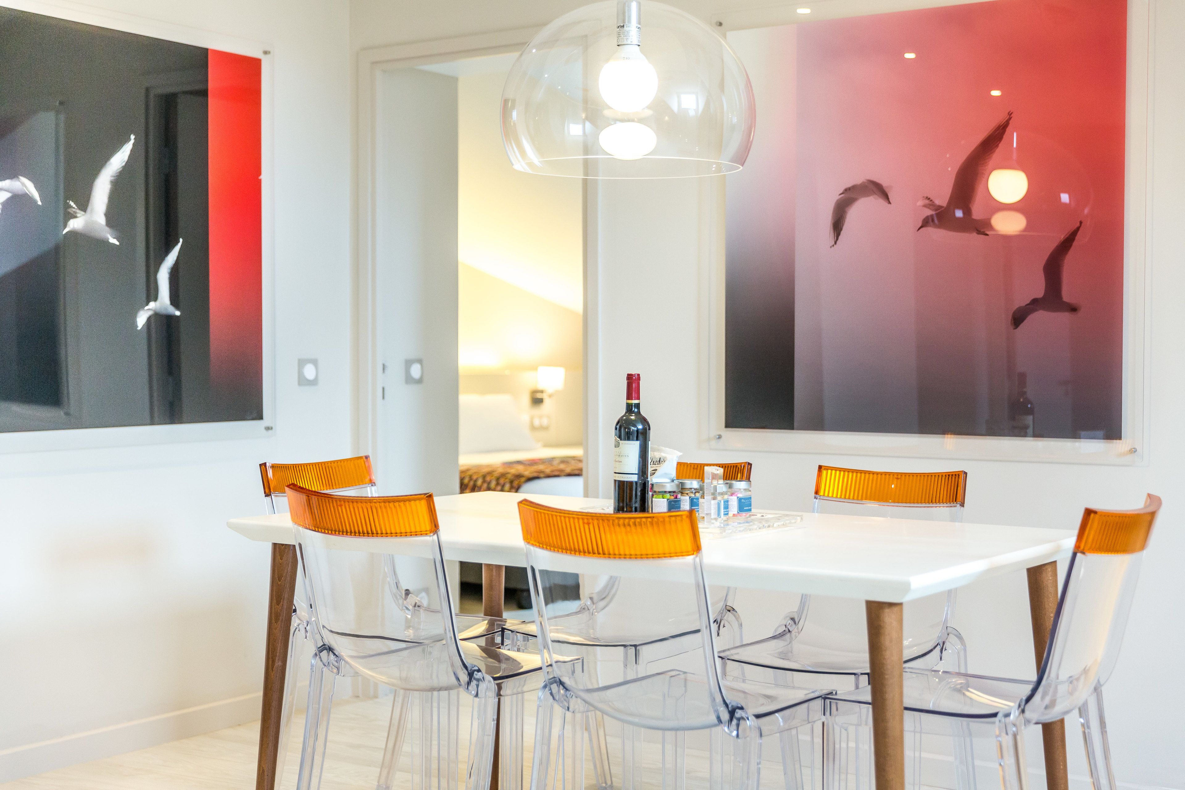 apartment, 2 bedrooms | living room | flat-screen tv