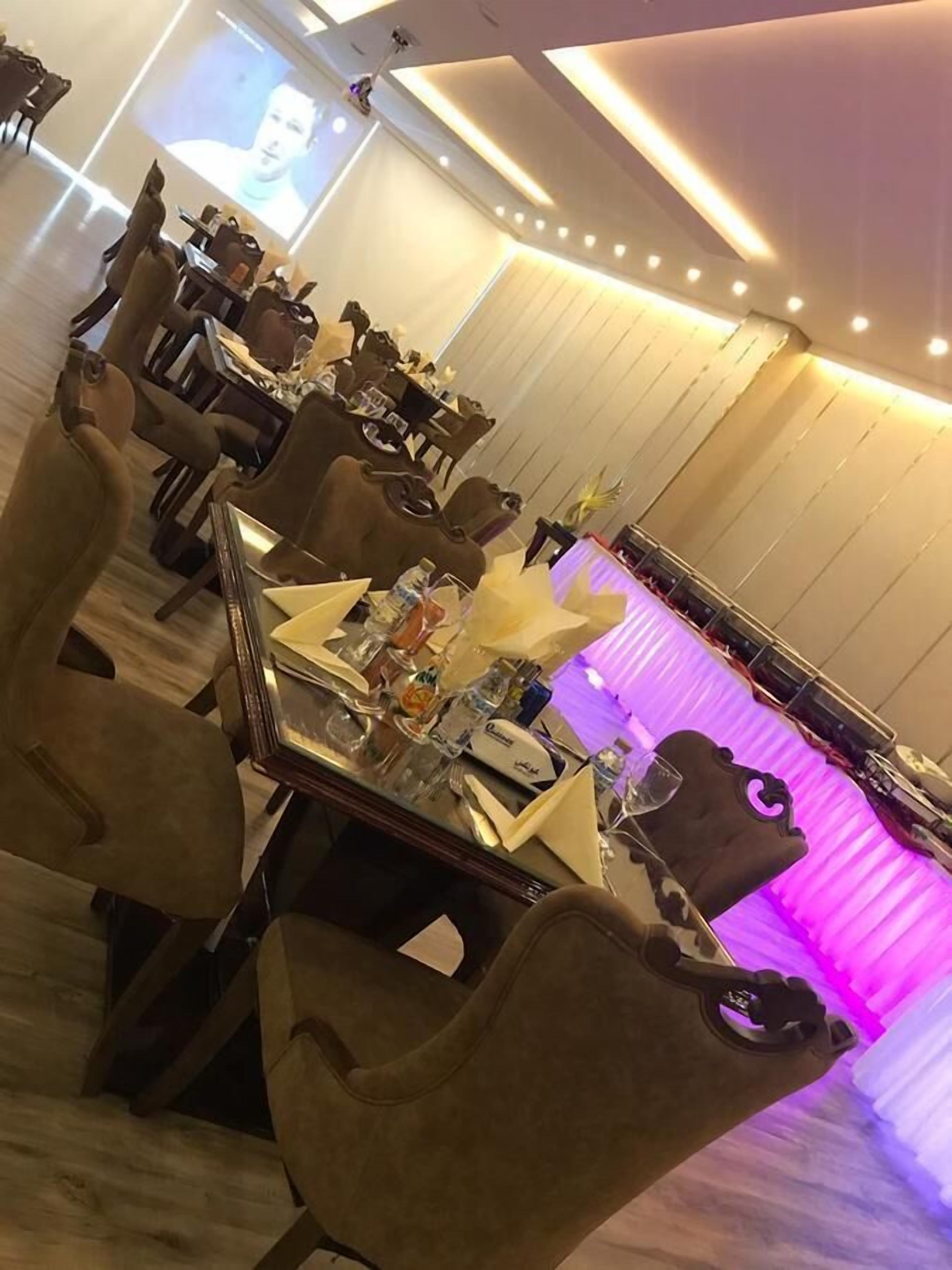 daily full breakfast (sar 35 per person)