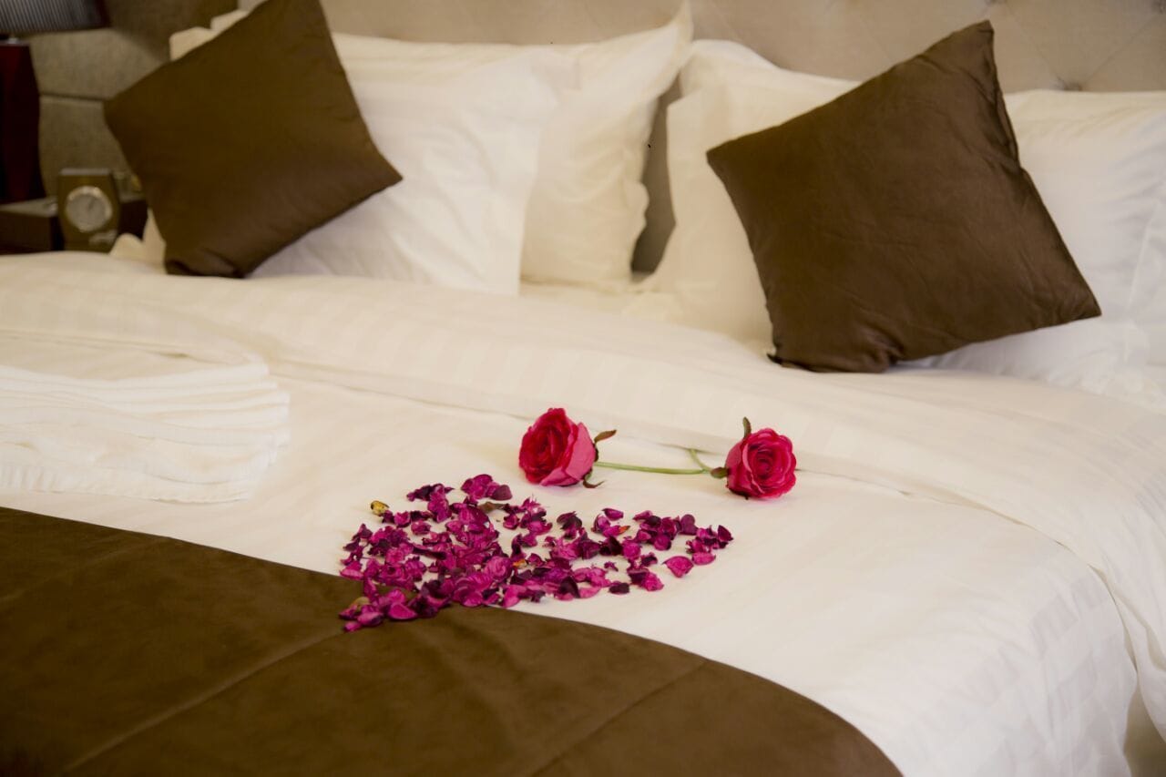 standard room | minibar, in-room safe, desk, soundproofing