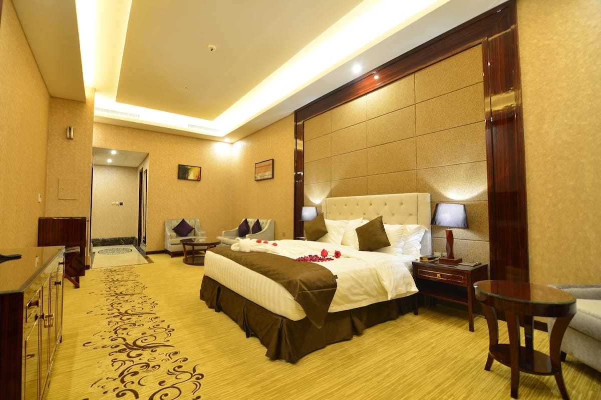 Executive Suite
