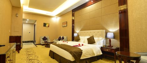 Minibar, in-room safe, desk, soundproofing