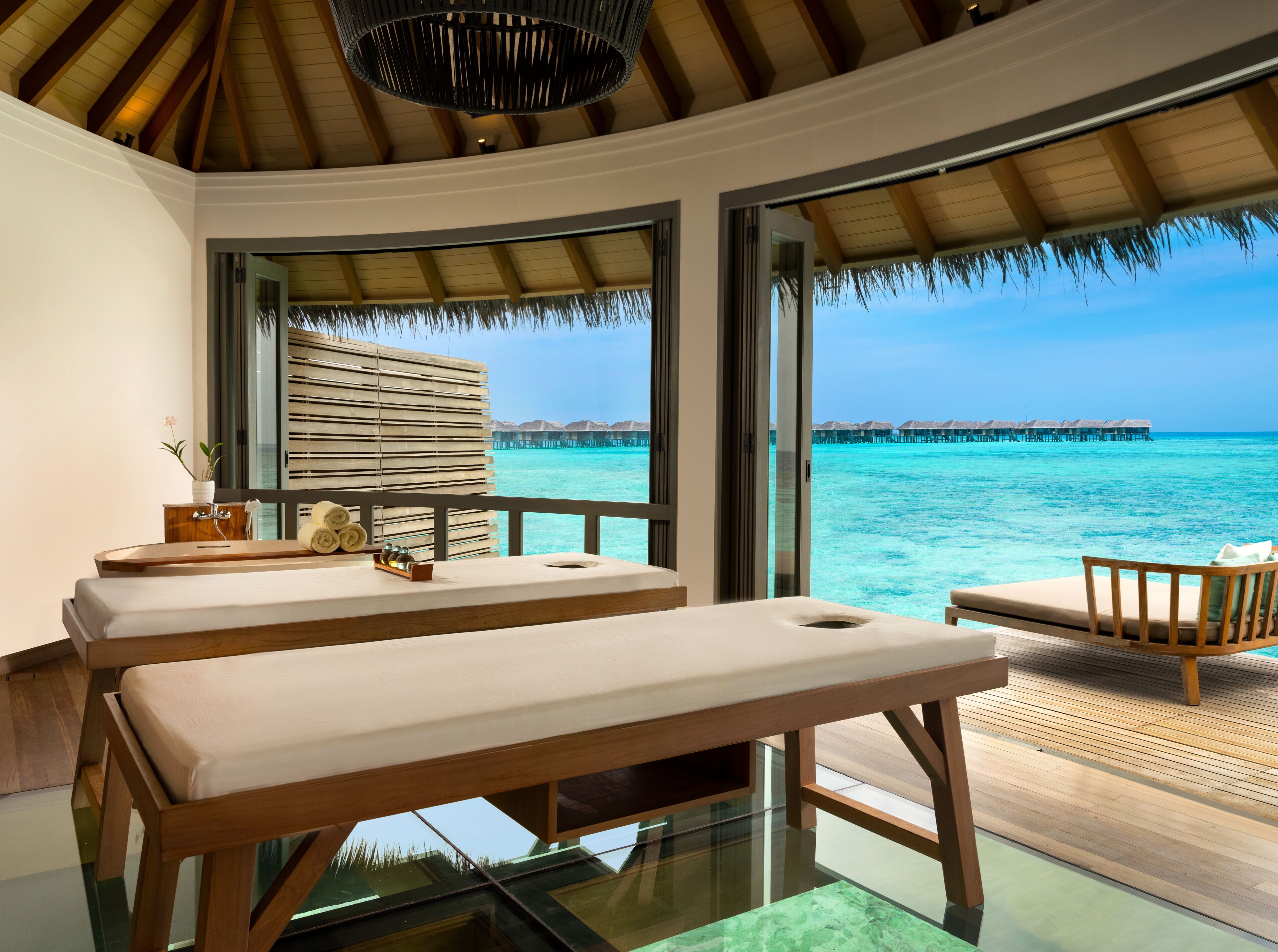 Bilik rawatan pasangan, sauna, tab panas, bilik wap, rawatan badan 