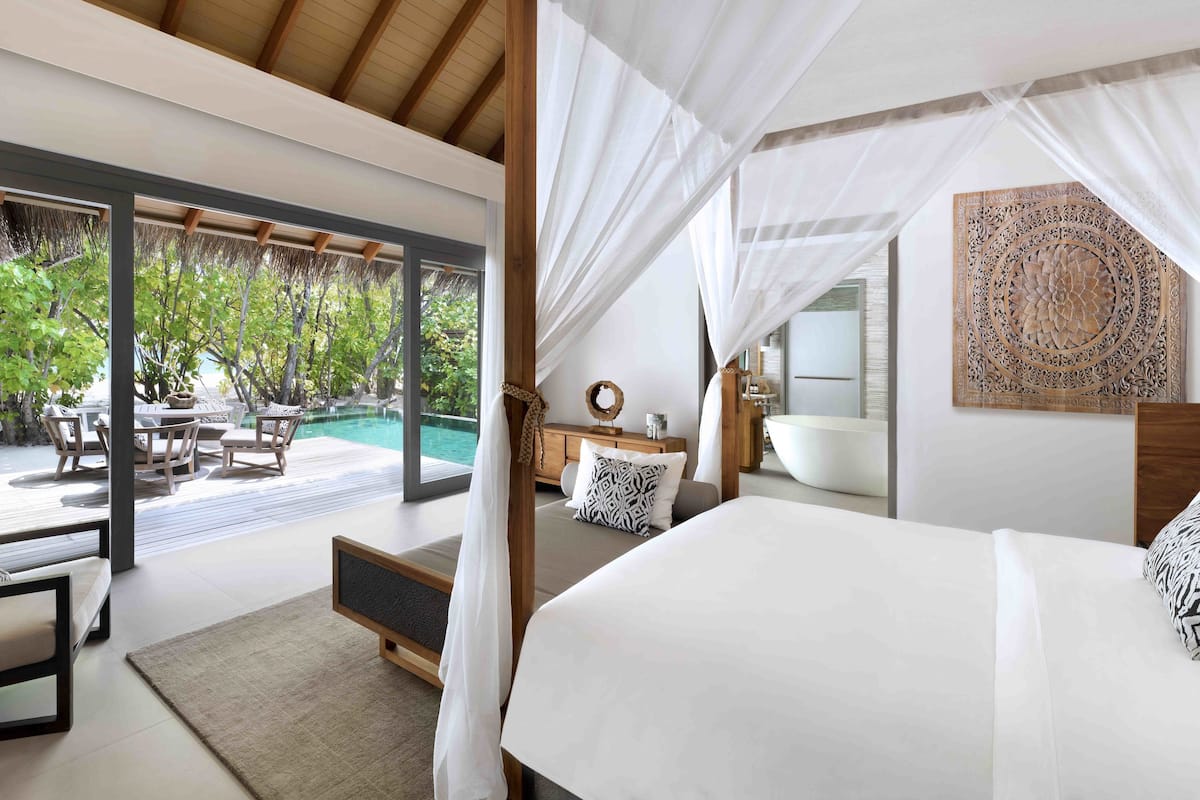 One Bedroom Deluxe Beach Pool Residence -45% off on Seaplane Transfers till 22nd Dec'24 | 1 Schlafzimmer, BettwÀsche aus Àgyptischer Baumwolle