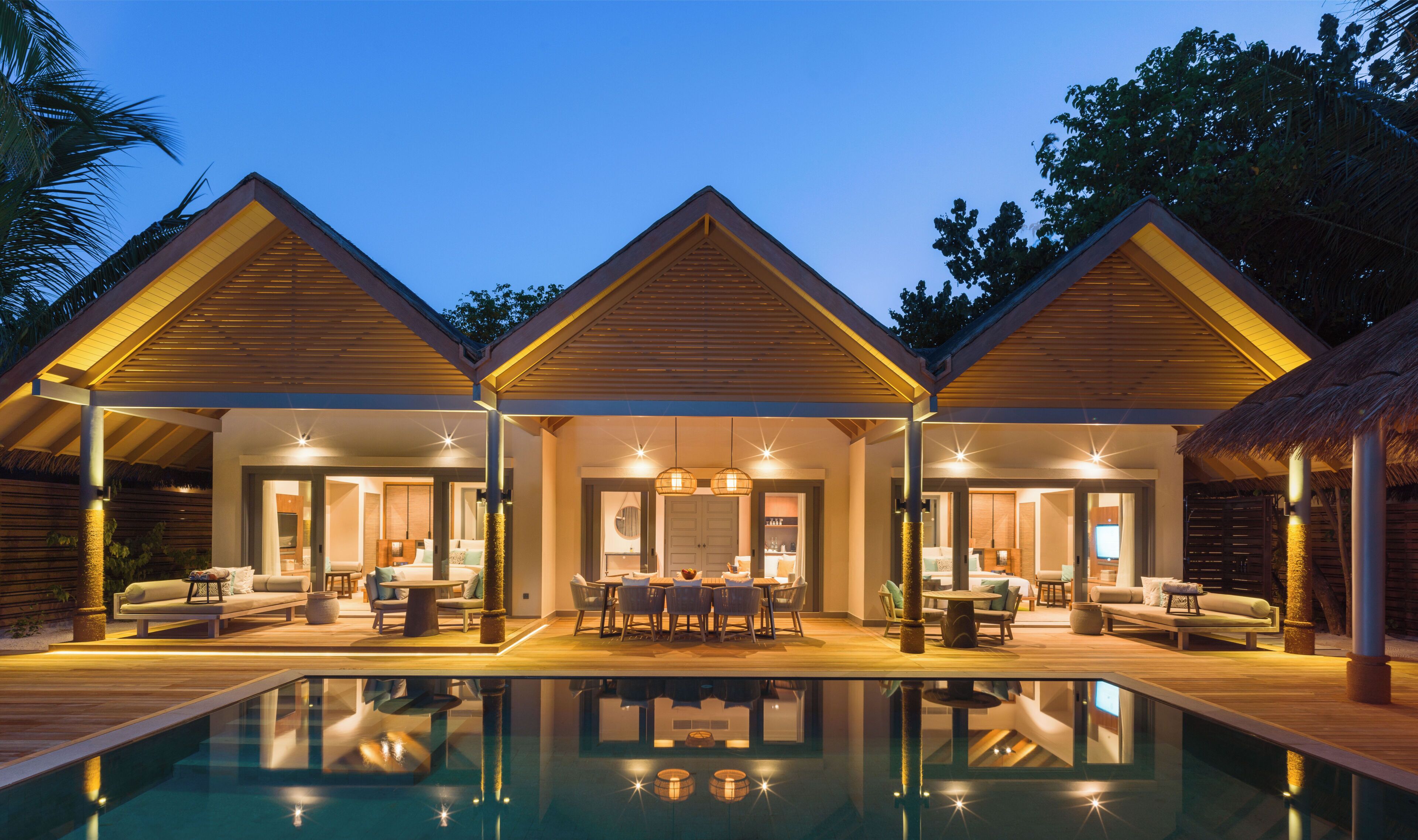  Four Bedroom Beach Pool Residence | Bộ trải giường bằng vải cotton Ai Cập, bộ đồ giường cao cấp 