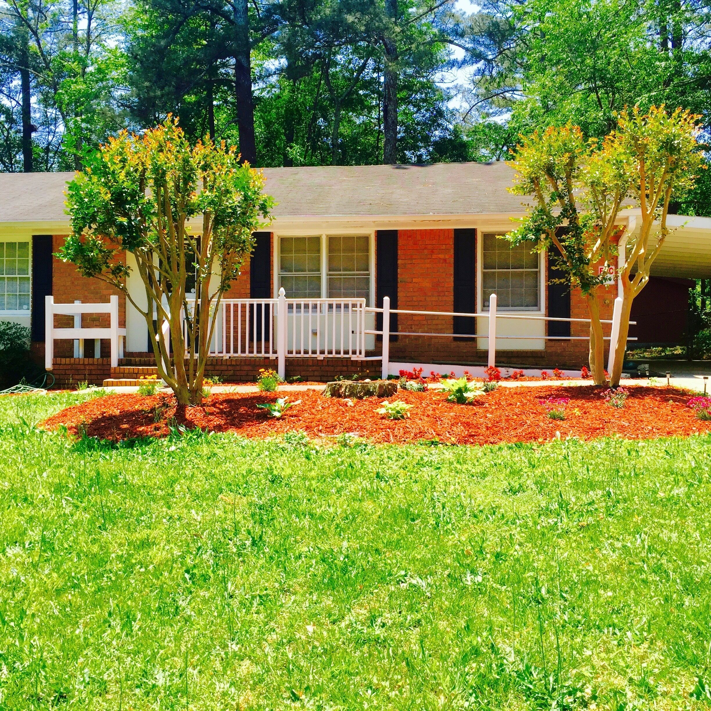Peaceful Roomy Estate In the City (Limited Offer!)