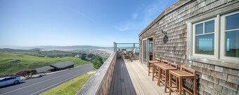 'Wabi Tei' Serenity med panoramautsikt over havet. Boblebad, BBQ, XBOX, WiFi, Husdyr OK
