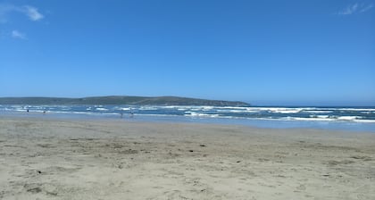 Serenidad 'Wabi Tei' con vista panorámica al mar. Bañera de hidromasaje, barbacoa, Xbox, WiFi, mascotas OK