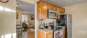 Beautiful home, easy access to everything!