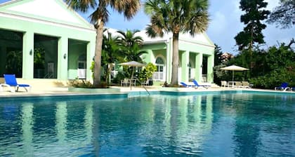 'Sunset Vista' - Negril Oceanfront Townhouse