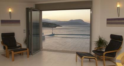 Une superbe villa sur un promontoire totalement privé