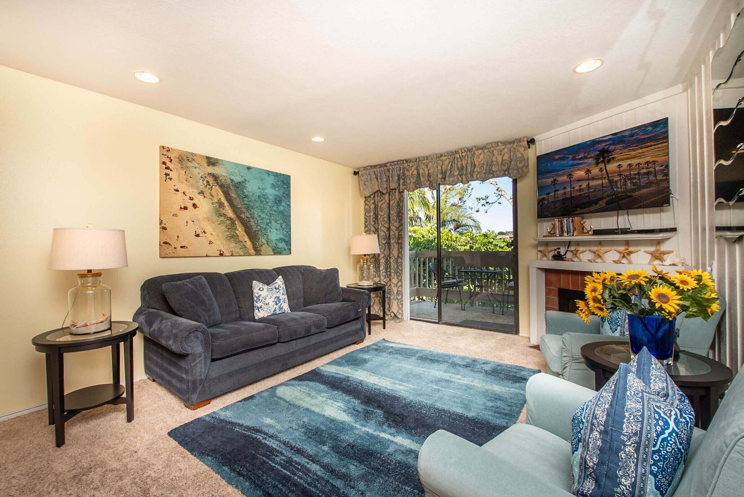 1 BR condo w/garden views, resort pool and spa!