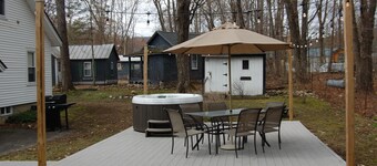 Loon Mt Escape: NEW 6 person Jacuzzi