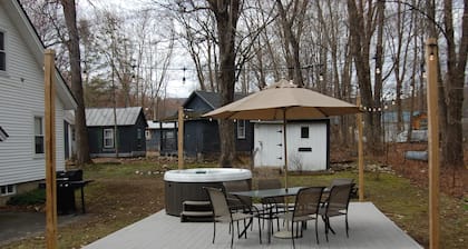 Loon Mt Escape: NEW 6 person Jacuzzi