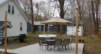 Loon Mt Escape: NEW 6 person Jacuzzi