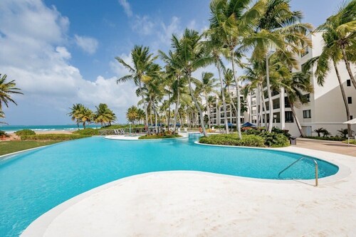 Sea Star Villa<br> Upeat näkymät merelle ja suora pääsy rannalle<br> Vuodepaikkoja 6