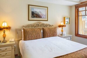 2 bedrooms, iron/ironing board, travel cot, free WiFi