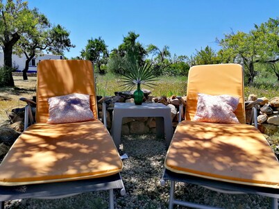 Modern villa amid almond orchard with private pool, 15 minutes from Fuseta Beach