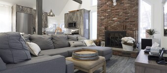 Luxushaus, in der Nähe von 2 Skigebieten, 3 Wasserparks, Casino, Outlets, High-Tech.