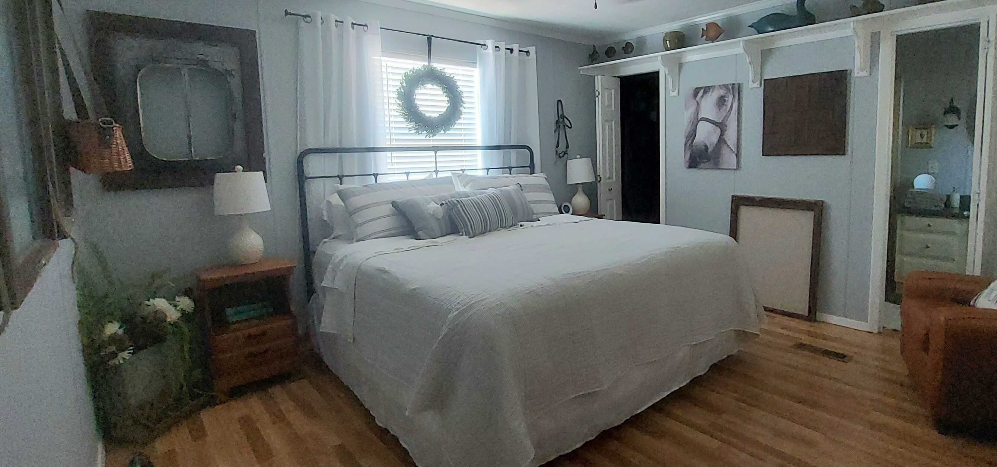 3 bedrooms, iron/ironing board, travel crib, free WiFi