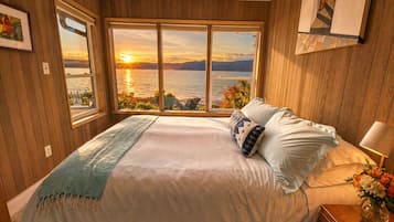 3 chambres, fer et planche à repasser, Wi-Fi gratuit, draps fournis