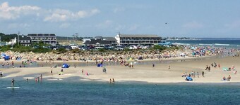 Walk to everything! The Heart of Perkins Cove, steps to Marginal Way Cliff Walk