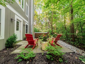 Terrace/patio - Saugatuck perfection! Spacious & far from crowds, yet close to town.  (Fennville)