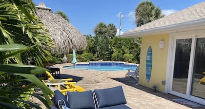 Superbe maison Cocoa Beach avec piscine chauffée - à quelques pas de la plage!
