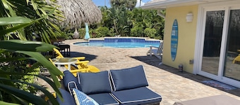 Gorgeous Cocoa Beach Home W/Heated Private pool- short walk to beach!