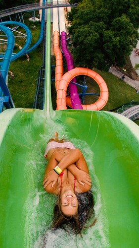 Located next to the Ski Resort, Bike Park and Water Park