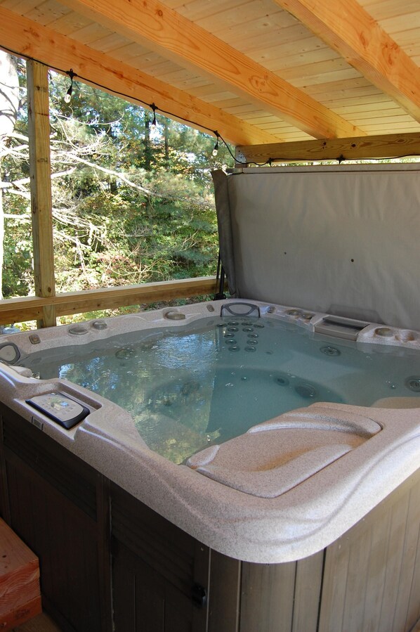Bañera de hidromasaje interior