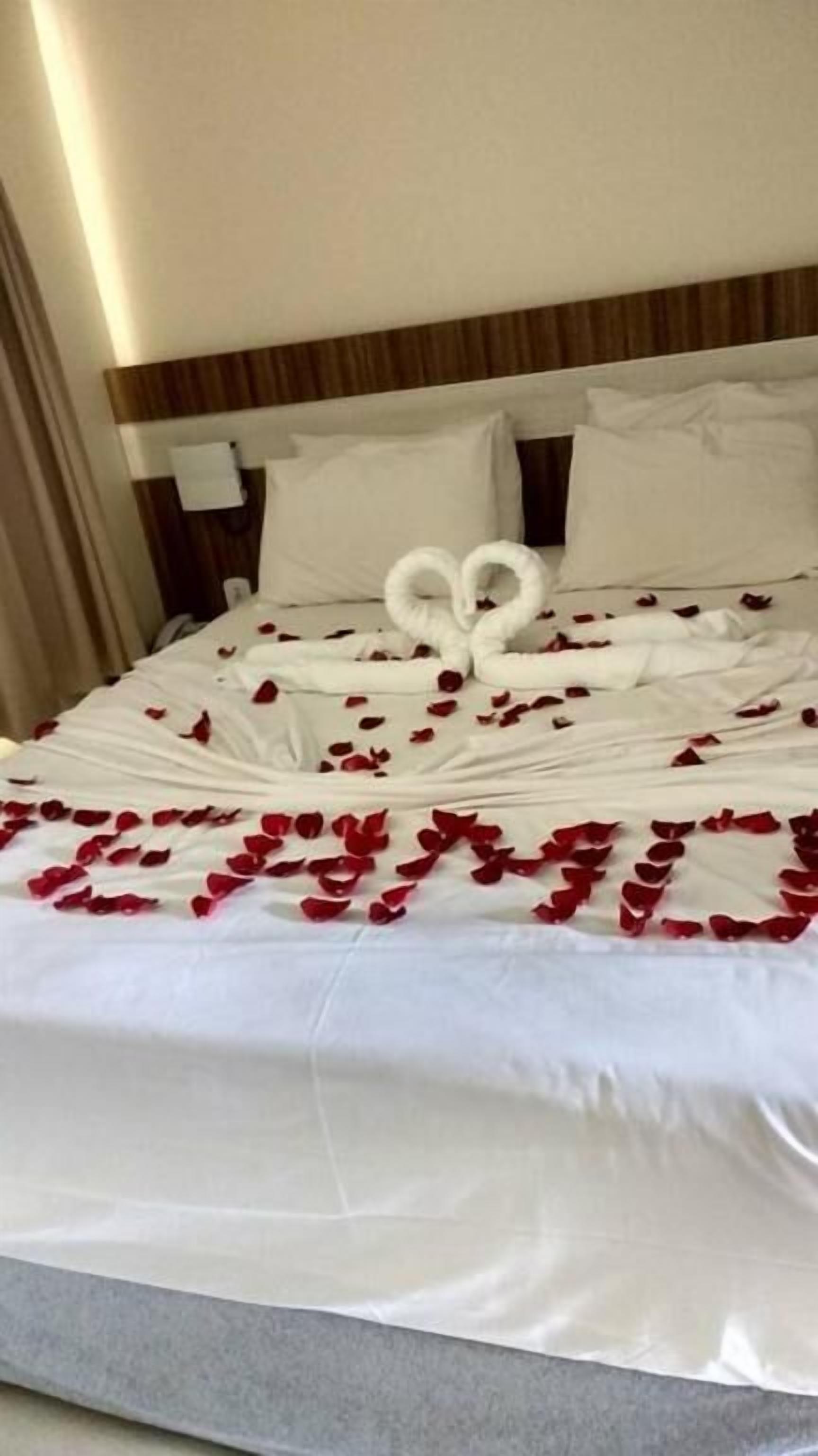 1 quarto, frigobar, cortinas blackout, quartos à prova de som