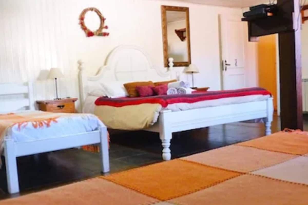 Minibar, desk, blackout curtains, free WiFi