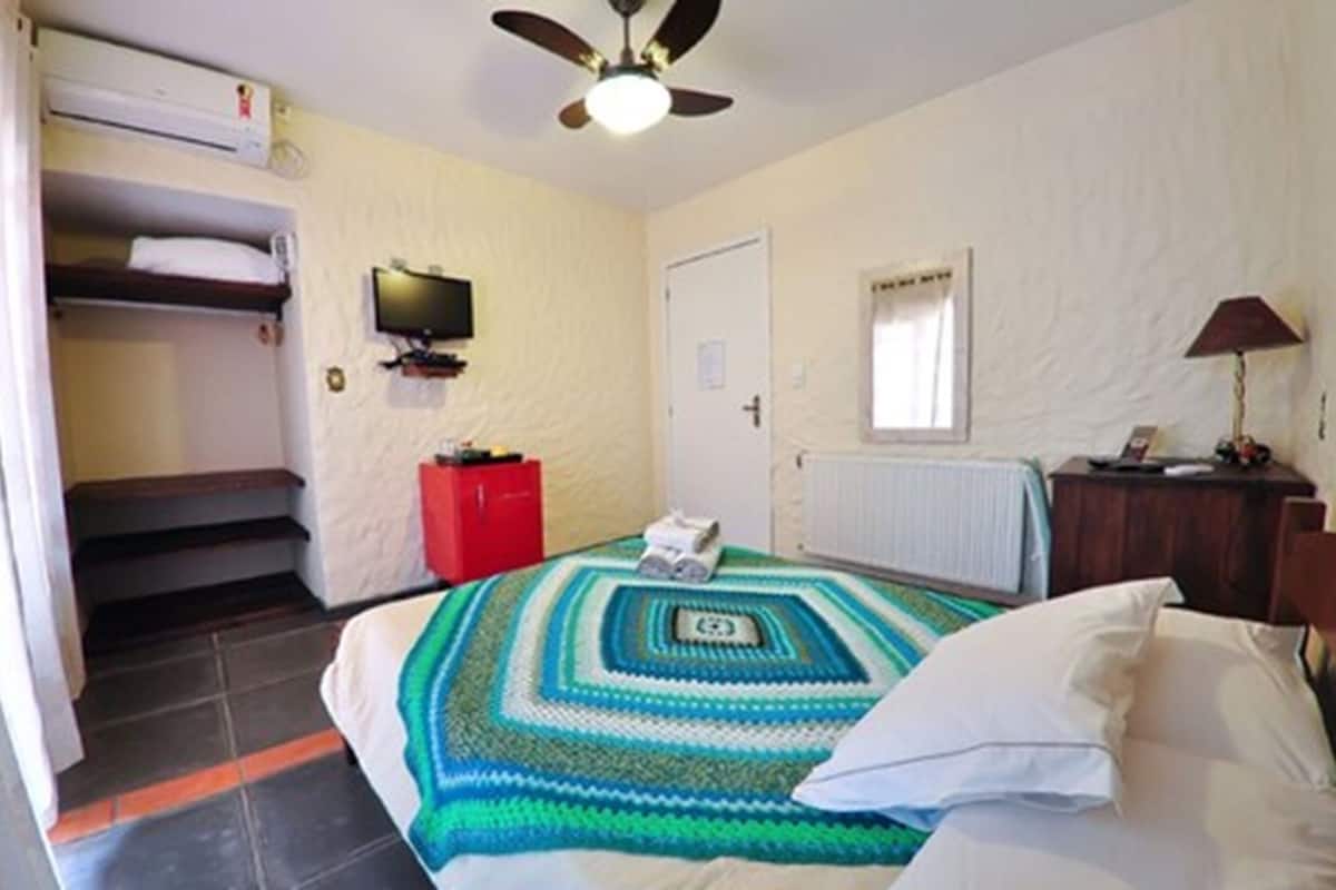 Minibar, desk, blackout curtains, free WiFi