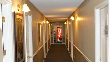 Lorong
