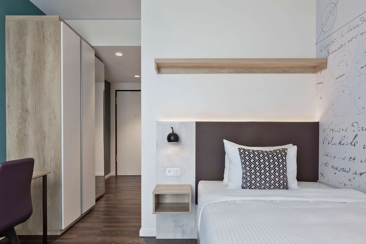 Standard Apartment