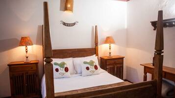 Doppia Standard | Biancheria da letto di alta qualità, minibar