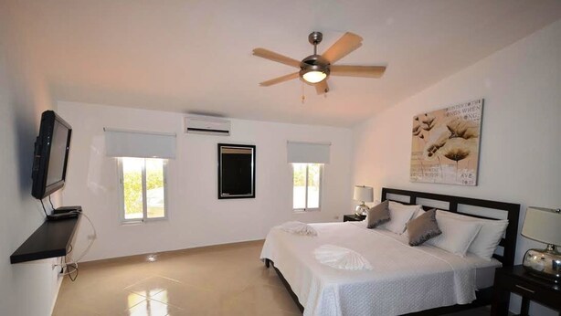 Villa, 6 Schlafzimmer
