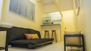 Traditional Apartment | Living area - Quarto e Sala Copacabana - RSL363-703 (Rio de Janeiro)