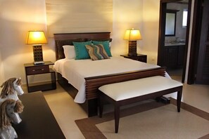 Villa, 3 chambres | 3 chambres, coffres-forts dans les chambres, fer et planche à repasser