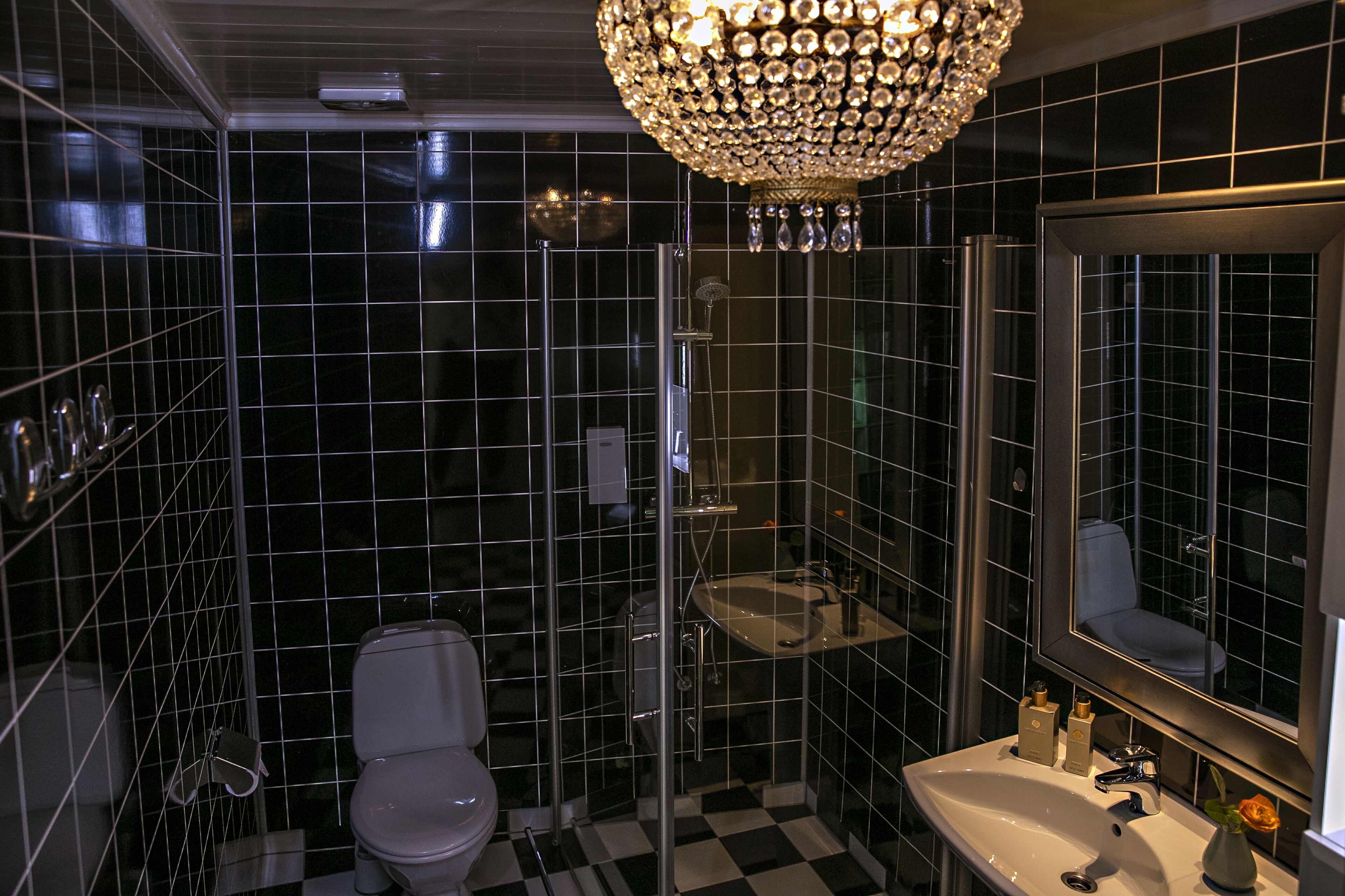 apartment, 1 bedroom | bathroom | shower, free toiletries, hair dryer, slippers