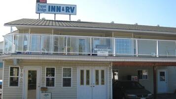 تفاصيل الفندق من الخارج