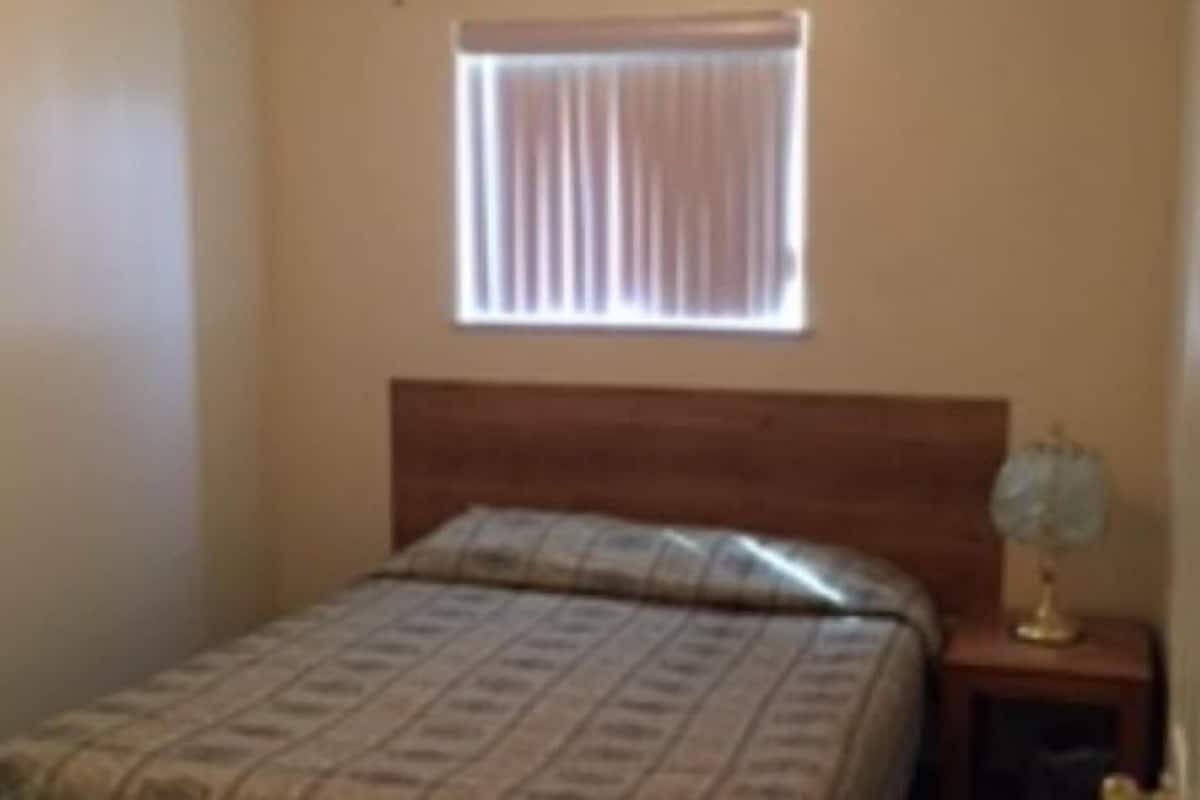 Familie suite, 2 queensize bedden, kitchenette | 1 slaapkamer, gratis kabelinternet