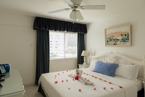 고급 침구, 다리미/다리미판, 무료 WiFi, 침대 시트