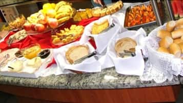Desayuno buffet incluido todos los días