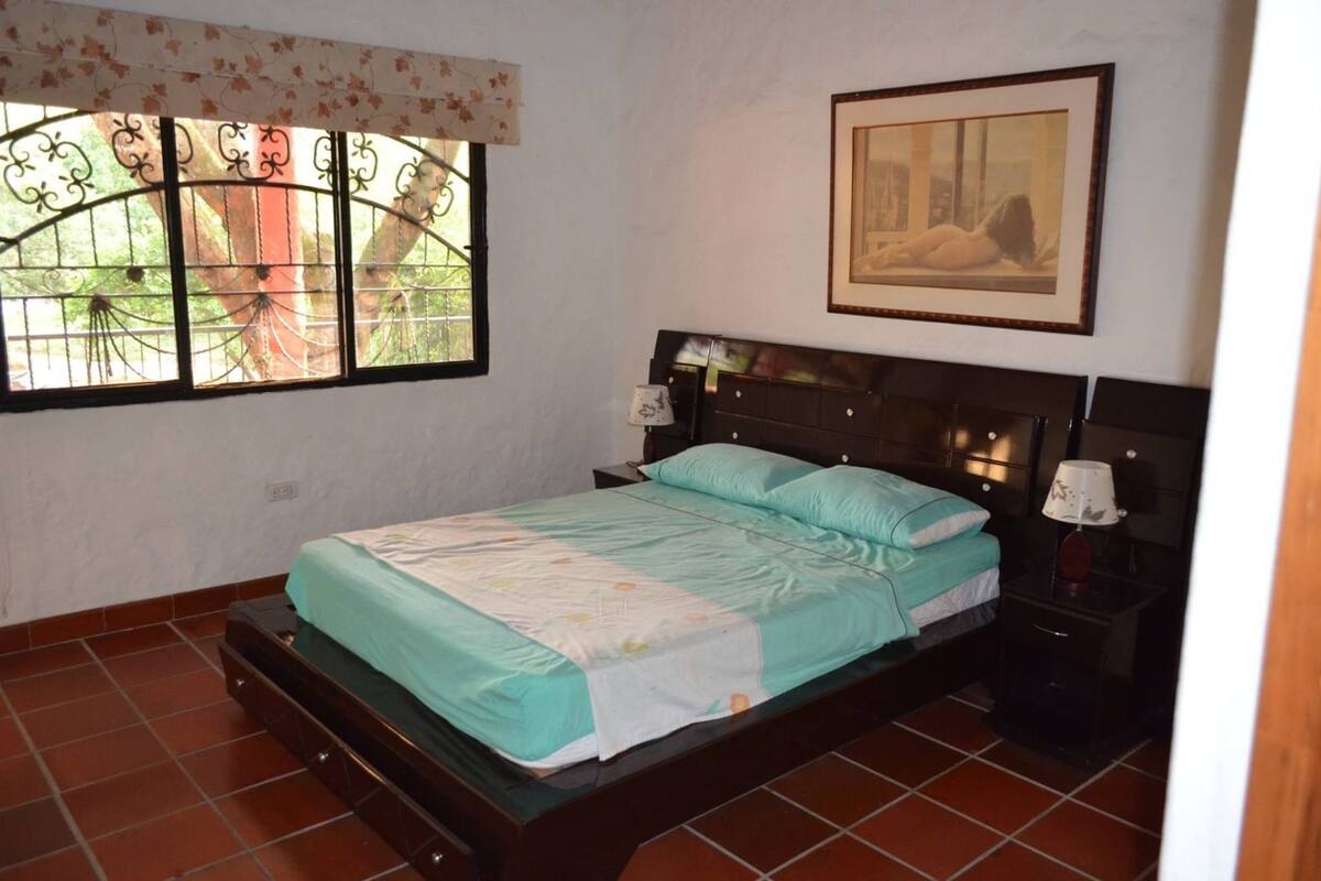 Cots/infant beds, rollaway beds, free WiFi